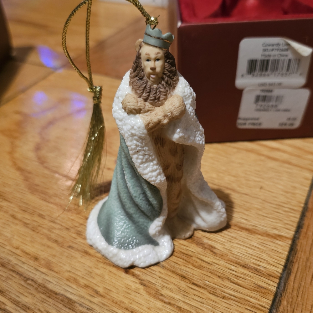 Wizard Of Oz Lenox Ornament - Cowardly Lion NWT